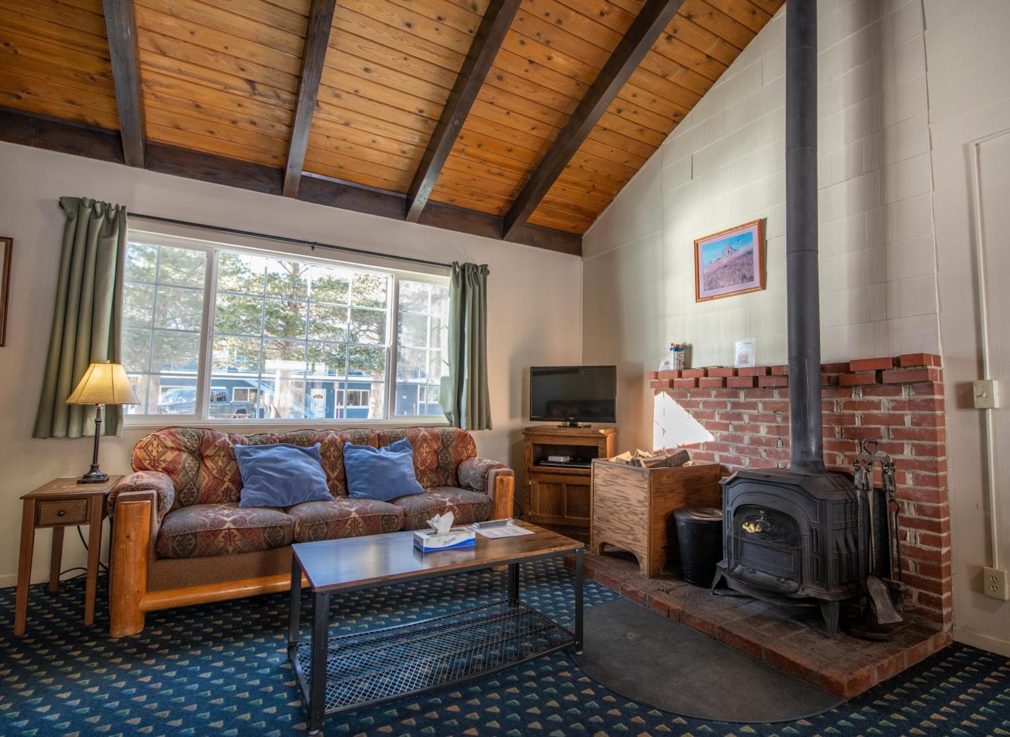 ג'ון לייק Gull Lake Lodge מראה חיצוני תמונה